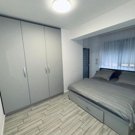 Come&Enjoy Craiova Exterior photo